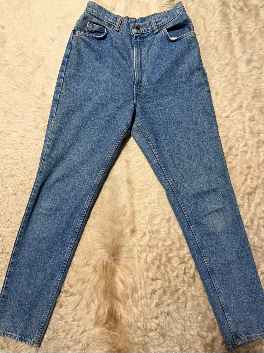 Vintage 631 Levi’s High-Waist Blue Denim Jeans 26x31 white tag